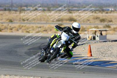 media/Jan-09-2022-SoCal Trackdays (Sun) [[2b1fec8404]]/Turn 11 (935am)/